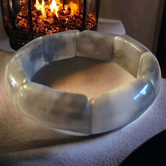 Artistic White Black Jadeite Jade Rectangular Cut Stone Bangle Bracelet Elastic - Picture 5 of 6